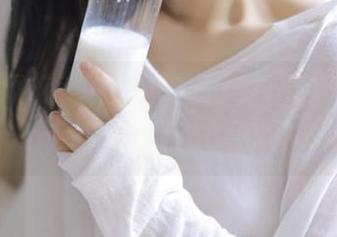 首页上的故事，52吃瓜里的果真不简单。