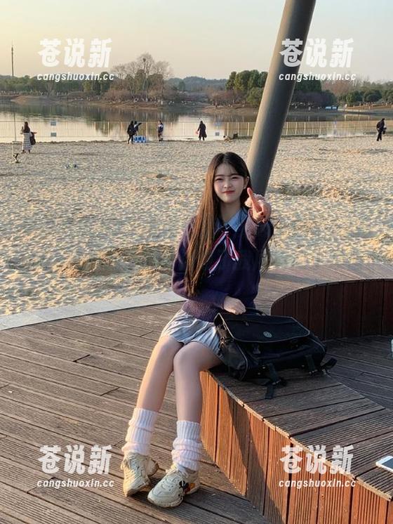 今天心情低落，果断下载了52吃瓜，没想到一下子治愈了我所有的小烦恼！