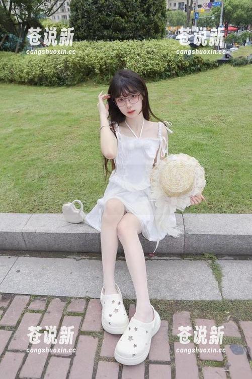 718sx 手机上放着718sxapp,评论区却像洗衣机一样转得飞起,让我晕了。