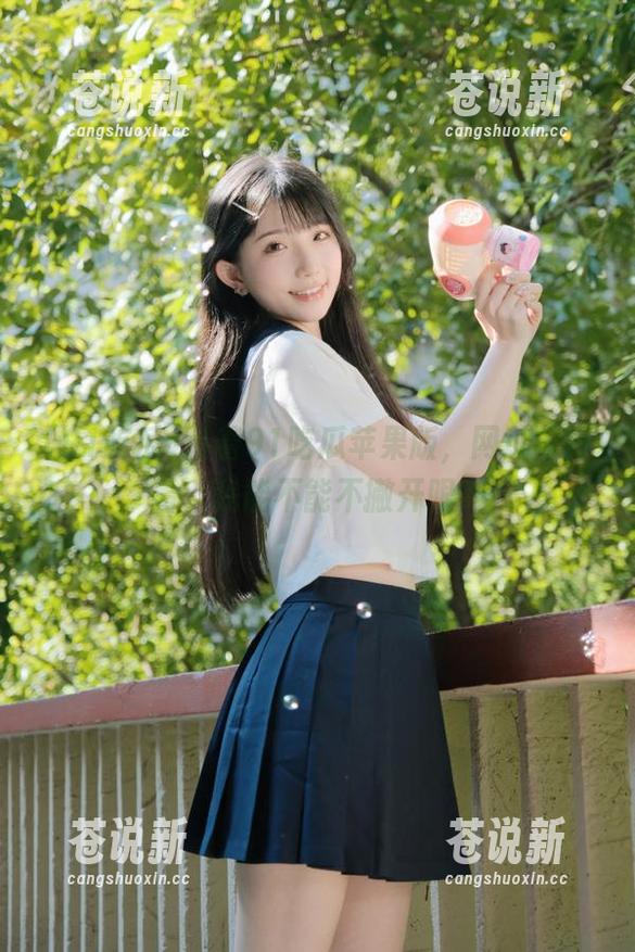 91吃瓜 借着91吃瓜苹果版,网址再好看,我能不能不撇开眼?