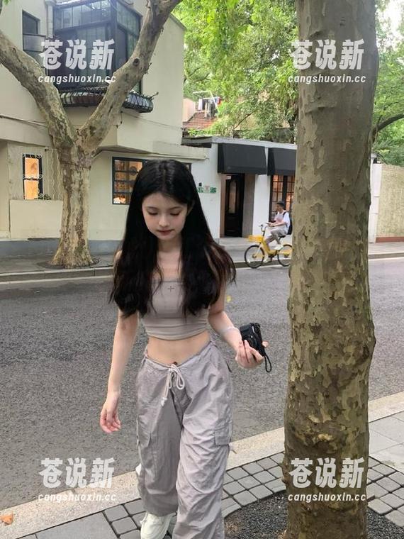 91吃瓜中心 今儿个分享些“91吃瓜中心”的新鲜事儿,注意别掉瓜渣!