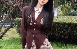 在www.tttzzz.com上，‘导航’仿佛是个神奇的钥匙，打开了无数八卦的门！