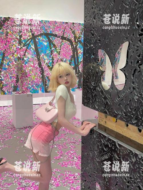 tttzzz.com www.tttzzz.com入口,这年头,沙发就靠这点小八卦才不孤独!