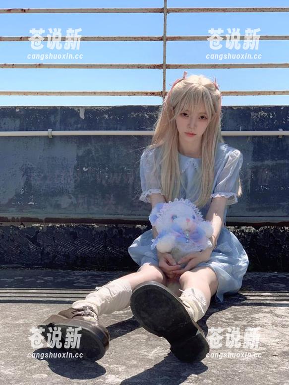 zzzttt “www.zzzttt”导航,不怕吃瓜过头,全靠你来引导!