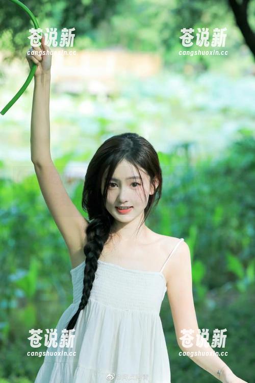 五一吃瓜群众 五一吃瓜群众,免费的好瓜吃到手软,记得留点肚子给我!