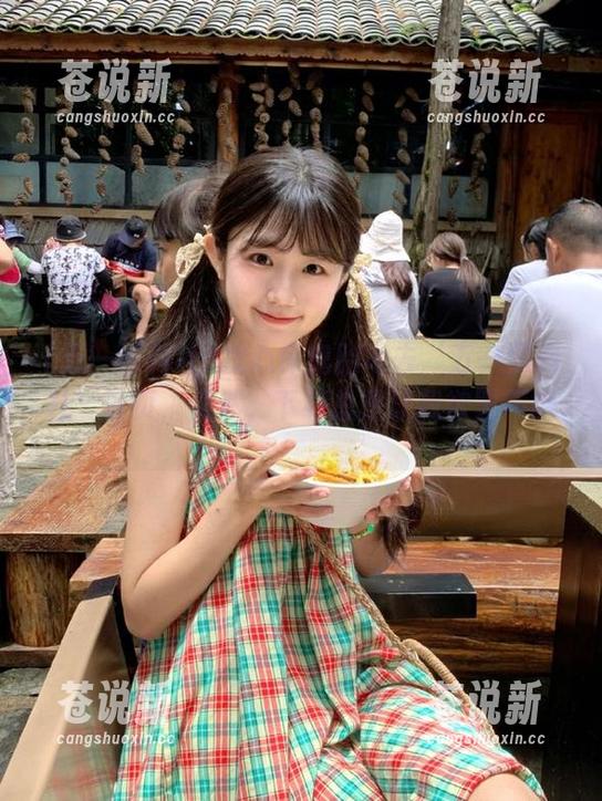 五一黑料社 我心怀鬼胎地去‘五一黑料社’首页,果然,下载总是让我欲罢不能。