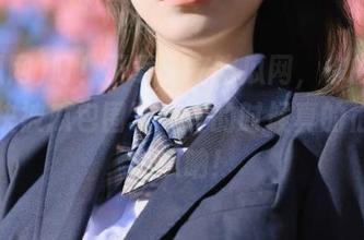 叮！下载517吃瓜网，你的朋友圈就快被瓜包围了，有的时候真的很想递个瓜呐！