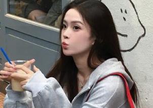 吃瓜网首页，我下载完照镜子，发现自己也“吃瓜”了！