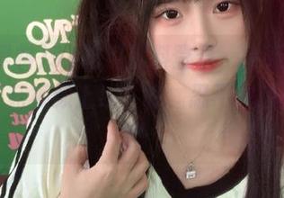 91吃瓜黑料登录，今天又有新鲜的蘑菇视频上线，咳，忍不住想多看几遍…