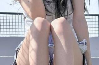 每次忍不住去我要吃瓜网观看，总觉得自己在做一件很不靠谱的事！