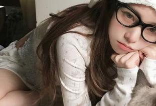 海角吃瓜发布：瓜田里浑然一体的恋爱秘事，怎能不让人心动？