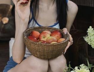 黑料爆料网苹果版，无论是爱还是恨，都成了你我年里的调味剂！