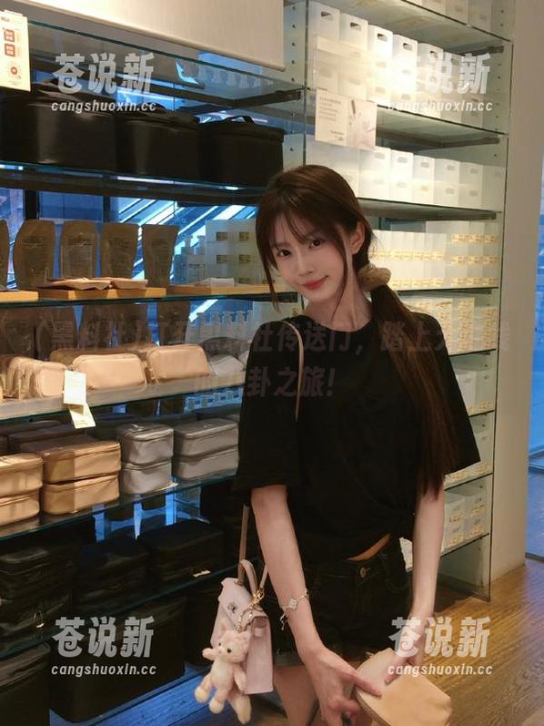 黑料社 打开黑料社传送门,踏上无底线的八卦之旅!