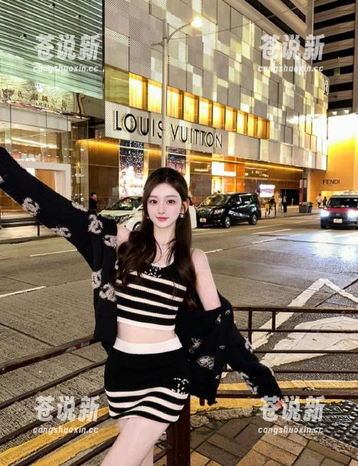 黑料网 网络像榴莲一样奇妙,黑料网的在线资源等着我去剥开,一层一层...